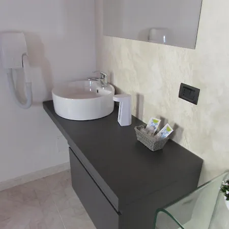 Cryago Guest house *