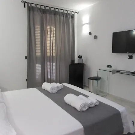 Cryago Guest house
