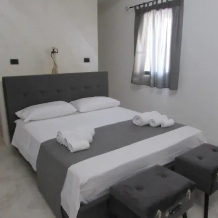 Cryago Guest house *